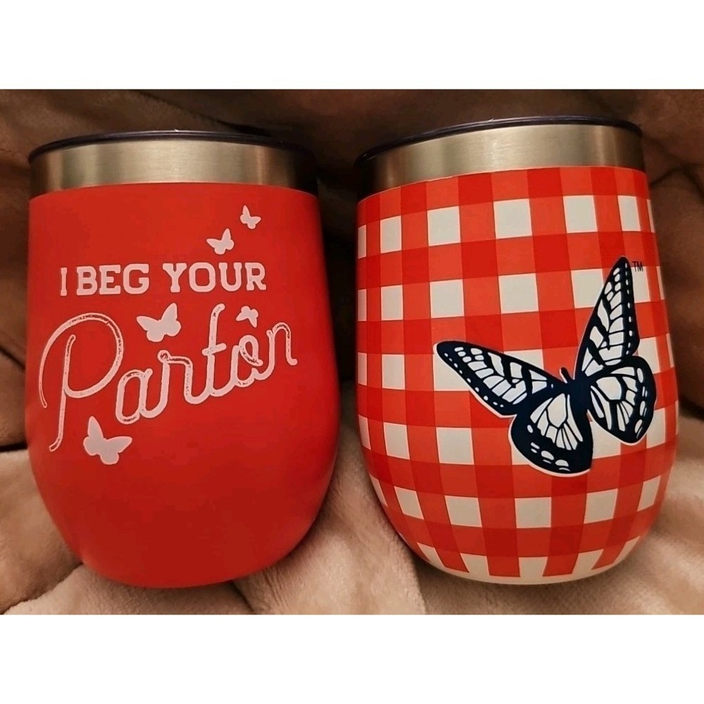 2 NEW 12oz Dolly Parton Red BUTTERFLY GINGHAM CHECK & I Beg Your Parton Wine